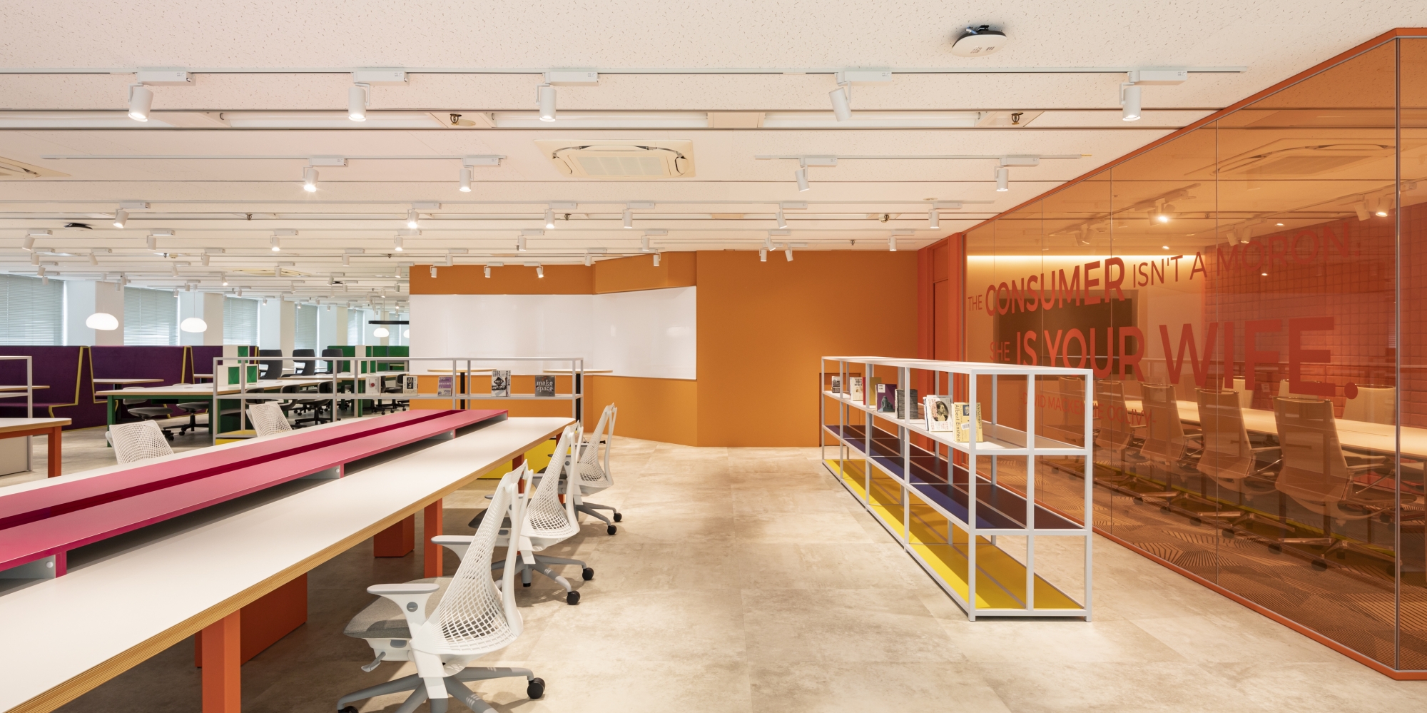 オフィスデザイン実績～空間ごとのデザインとカラーを楽しめるオフィス