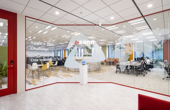 オフィスデザイン事例|『SANN VILLAGE』活気あるチャレンジと熱気ある成長を生むオフィス