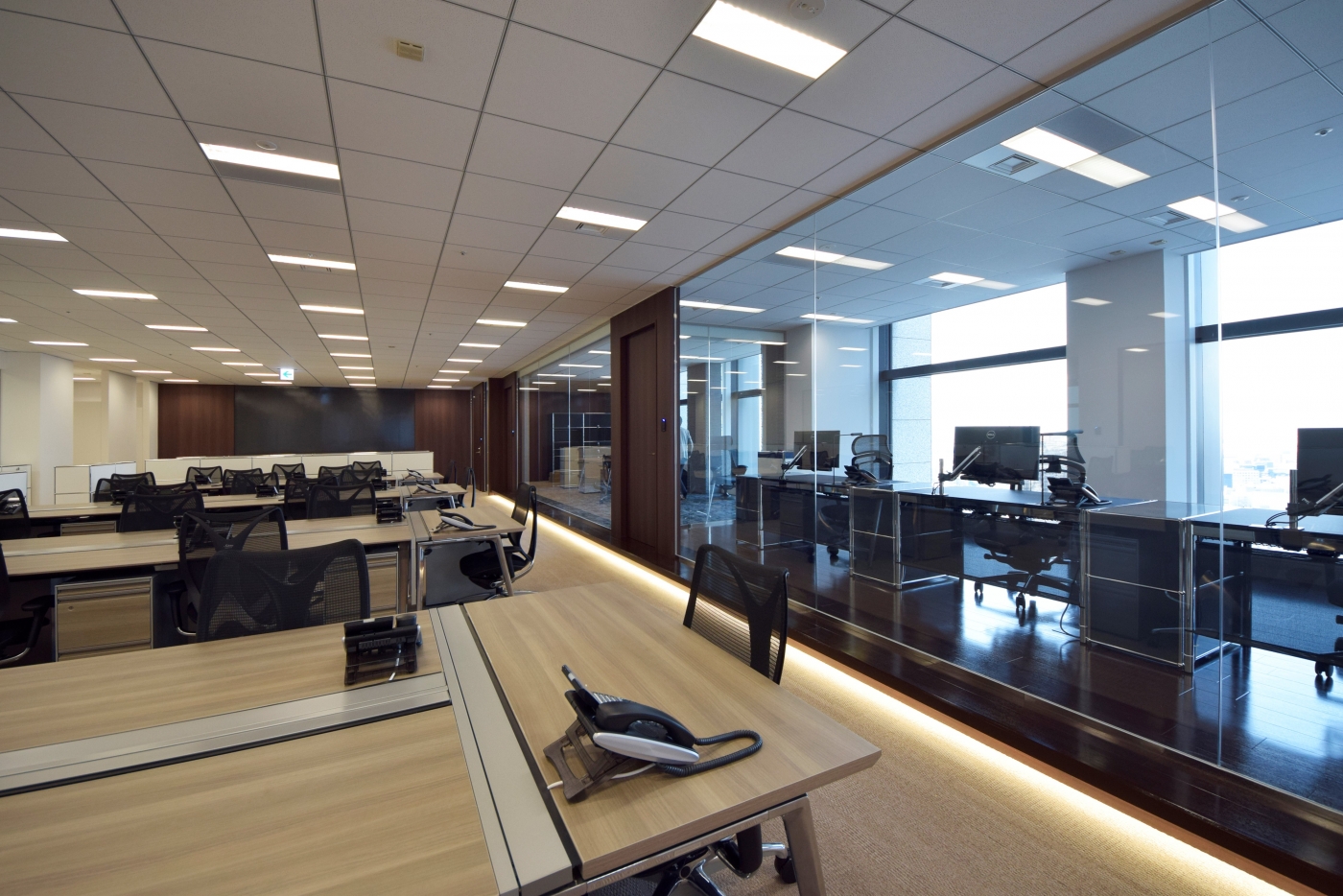 オフィスデザイン実績～グループのフラッグシップオフィスとして相応しい、高品質なラウンジオフィス					
