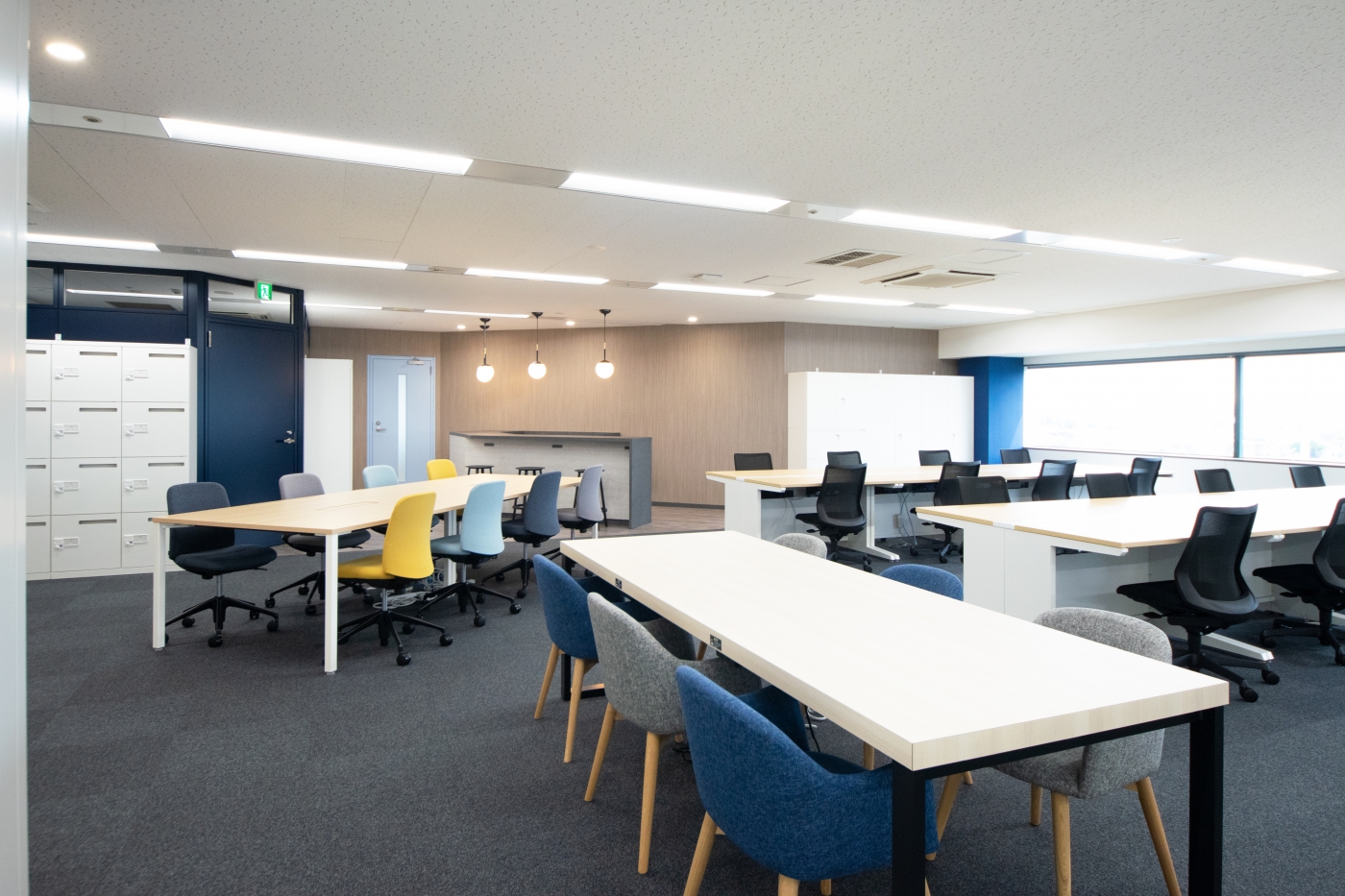 オフィスデザイン実績～技術の夜明けを支える、働く環境を一新したラボ・オフィス