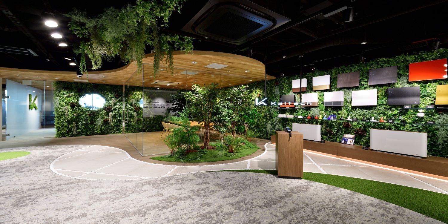 オフィスデザイン実績～グリーンや木目を通して事業の核である自然や呼吸を感じられるオフィス