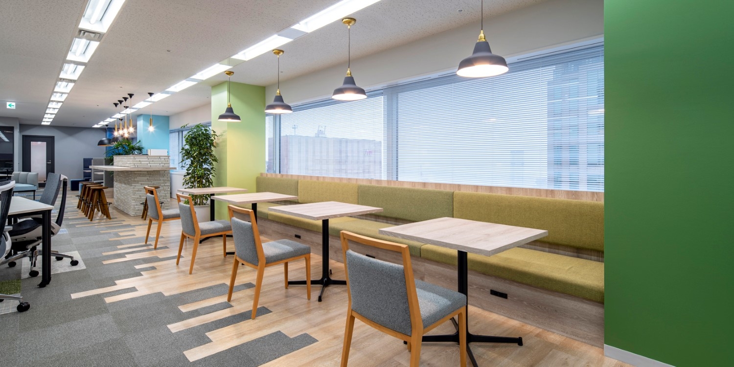 オフィスデザイン実績～固定席からフリーアドレスへ。ABWを導入し働き方を一新、快適な空間を創造するオフィス