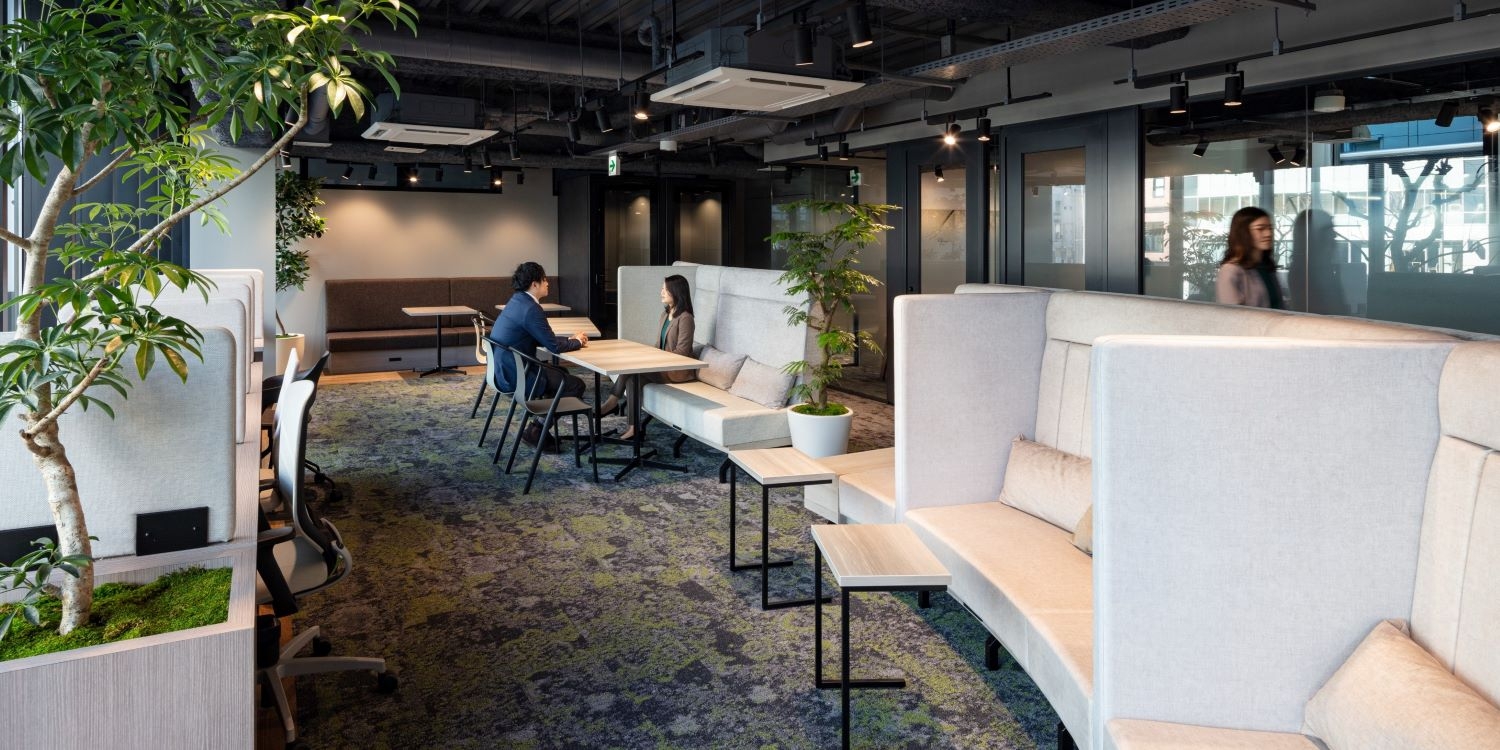 オフィスデザイン実績～コンセプト「TSUMUGI」をデザイン。洗練され、知的創造性を高めるオフィスビル