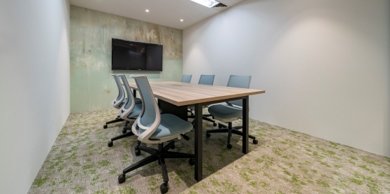 オフィスデザイン事例|働き方の自由度が高く、開放的で「和」を感じられるオフィス